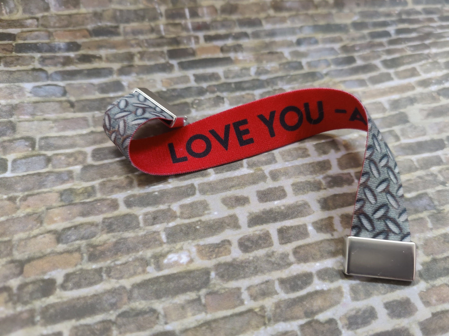 Diamond Plate - Thick Elastic Wristband Bracelet - stretchy with durable magnetic clasp - heavy duty, 7/8" Great Father's Day, Birthday gift